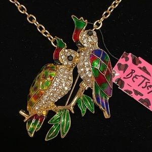 NWT BETSEY JOHNSON LOVEY BIRD PAIR NECKLACE